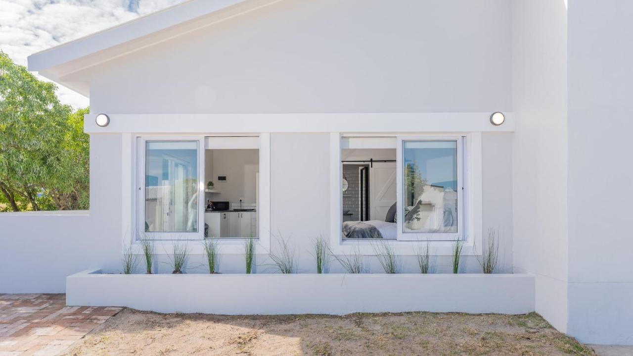 34.4 Degrees South Studio Apartment Agulhas Exterior photo